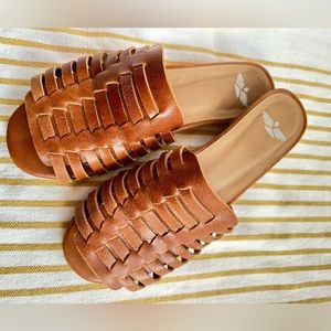 Fortress of Inca sandals, 8